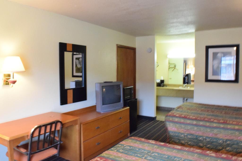 Executive Inn Odessa Extérieur photo