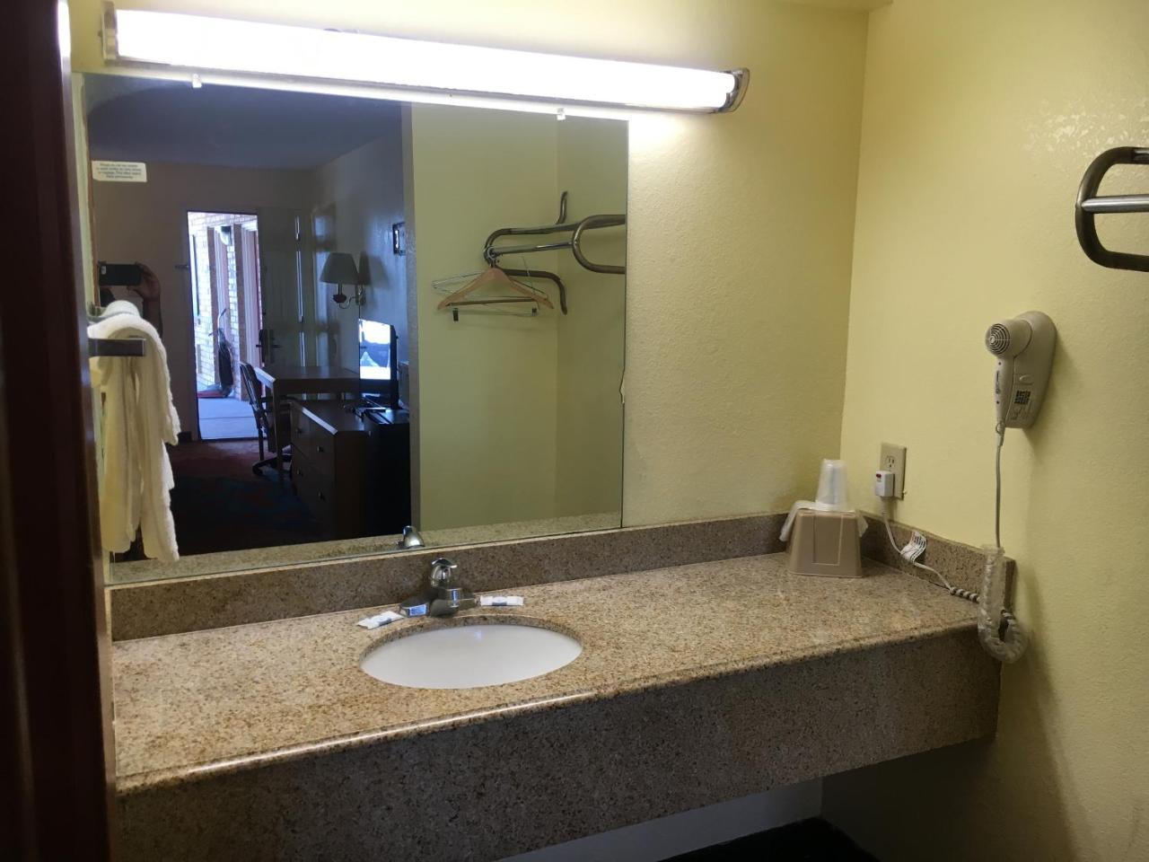 Executive Inn Odessa Extérieur photo